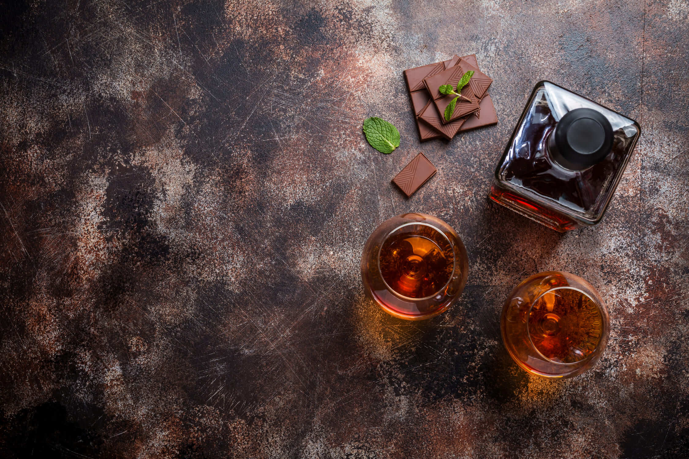 Entdecke unsere erlesene Auswahl an Bourbon Whiskeys – authentisch, charaktervoll und voller Geschmack. Jetzt die besten Bourbons online kaufen!
