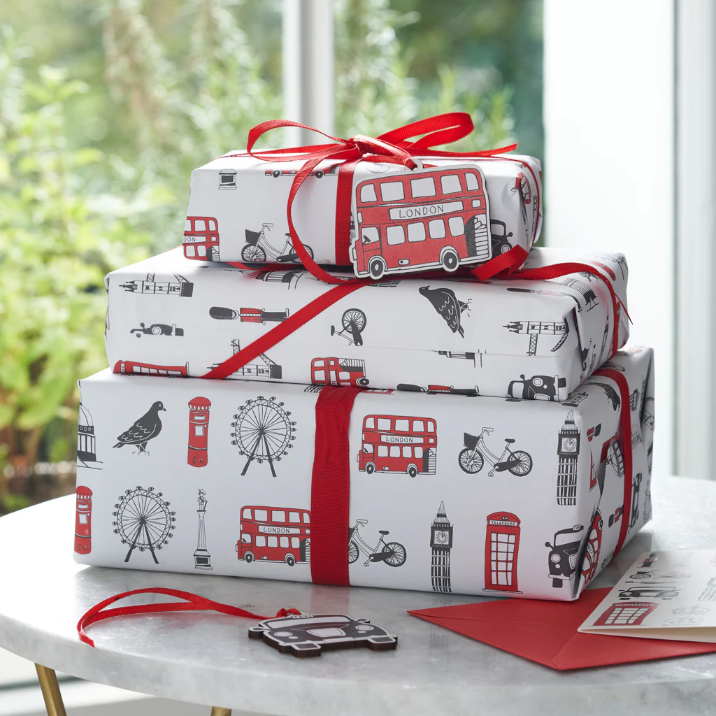 Geschenkverpackung als Schutz beim Versand hinzufügen