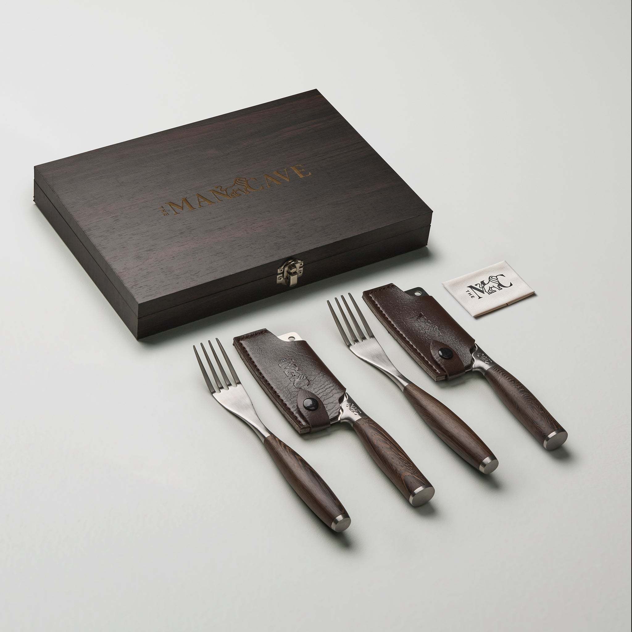 Man Cave Steakbesteck – Starkes Design für Fleischgenuss