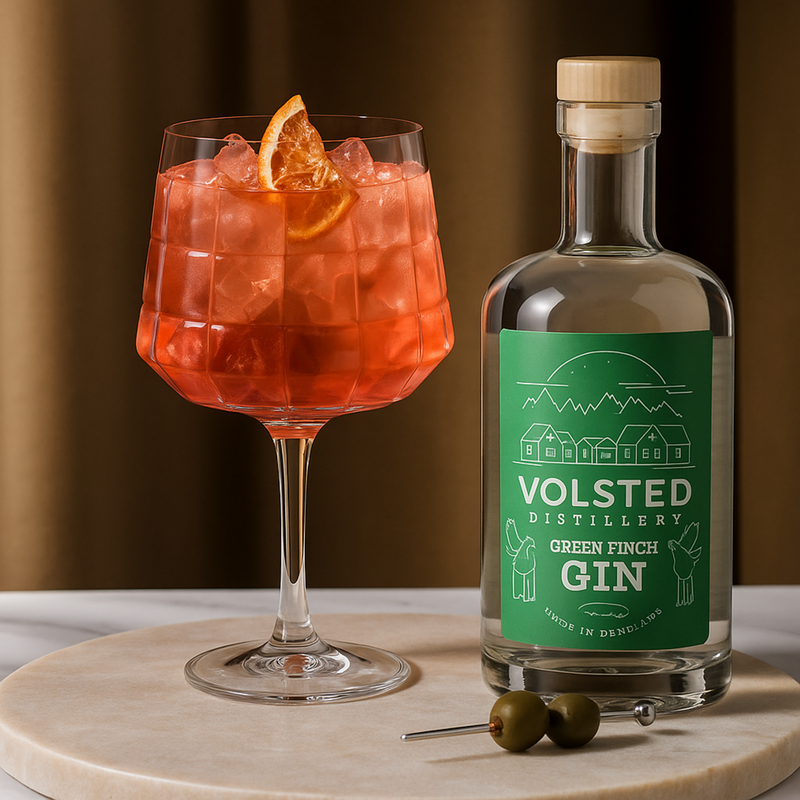 Volsted Green Finch Gin + 2 Stk The Blend Gin Glass